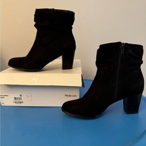Macy’s style and Co. black scrunched suede booties sz 6 medium